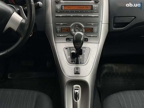 Toyota Auris 2008 - фото 18