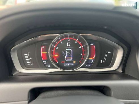 Volvo XC60 2016 - фото 7