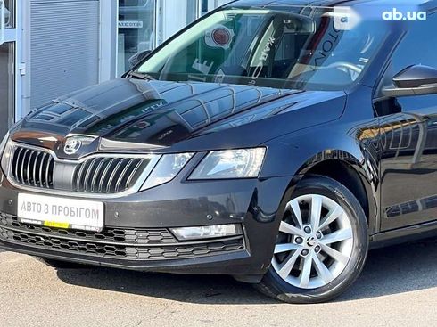 Skoda Octavia 2020 - фото 10