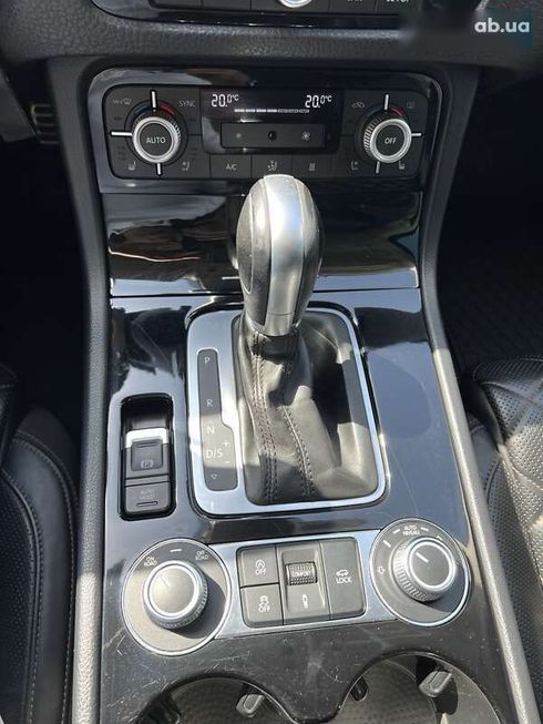 Volkswagen Touareg 2017 - фото 11
