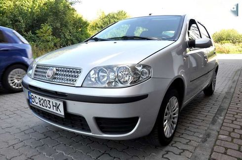 Fiat Punto 2009 - фото 2