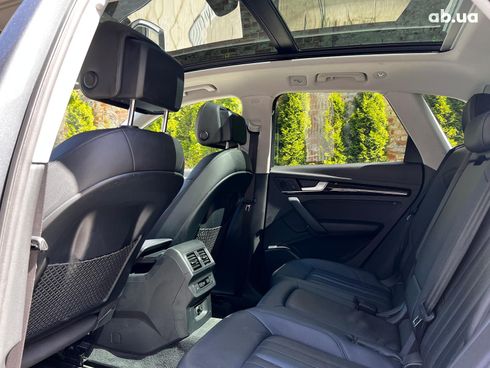 Audi Q5 2018 серый - фото 6