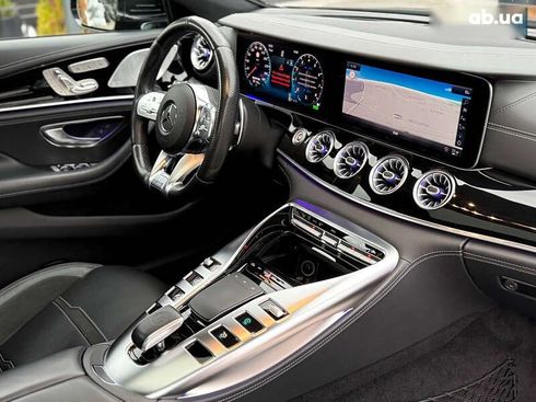 Mercedes-Benz AMG GT 4 2019 - фото 12
