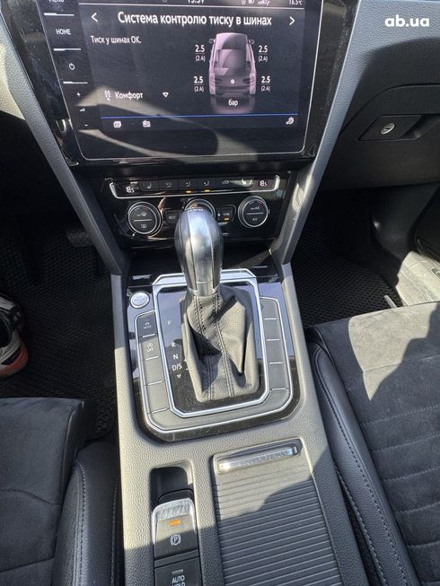 Volkswagen Passat 2019 черный - фото 10