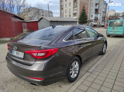 Hyundai Sonata 2016 коричневый - фото 15