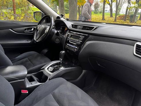 Nissan X-Trail 2016 белый - фото 30