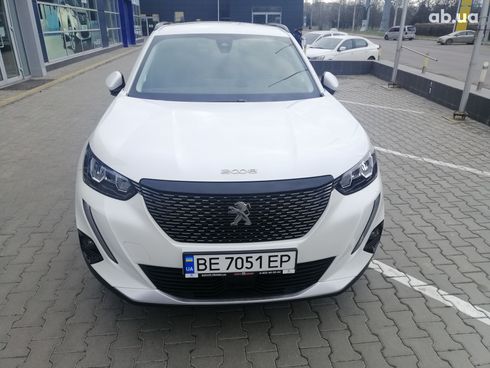 Peugeot 2008 2020 белый - фото 8