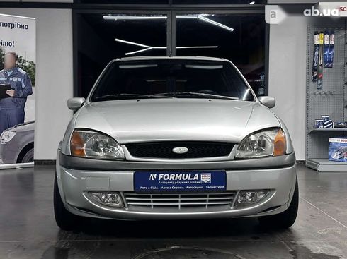 Ford Fiesta 2000 - фото 4