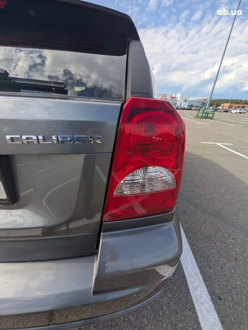 Dodge Caliber 2011 серебристый - фото 5