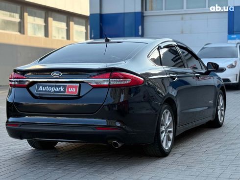 Ford Fusion 2017 черный - фото 6