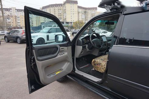 Toyota Land Cruiser 2005 - фото 18