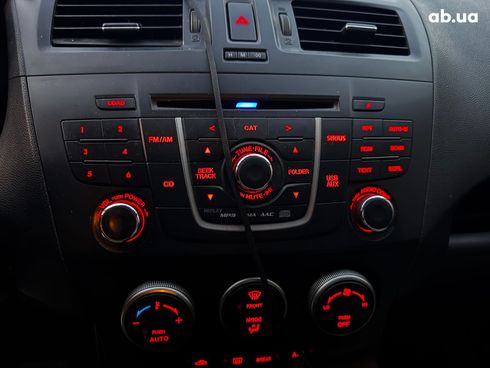 Mazda 5 2015 красный - фото 32