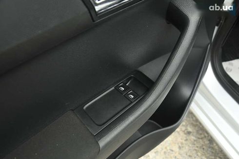 Skoda Fabia 2015 - фото 13