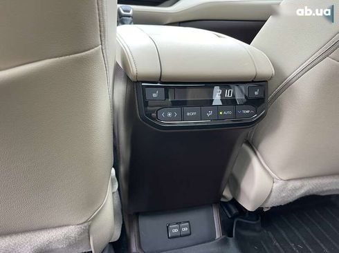 Toyota Highlander 2022 - фото 17