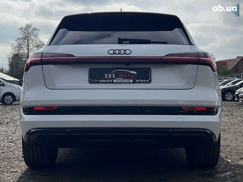 Audi E-Tron 2022 - фото 7