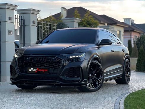 Audi RS Q8 2021 - фото 7