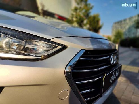 Hyundai Elantra 2016 - фото 30