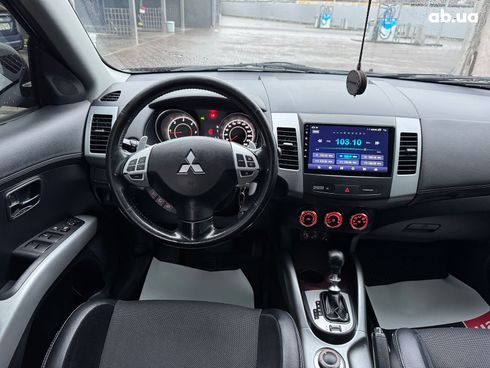 Mitsubishi Outlander XL 2011 черный - фото 14