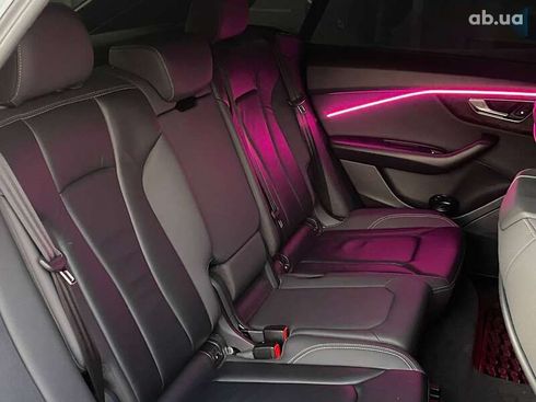 Audi Q8 2018 - фото 11