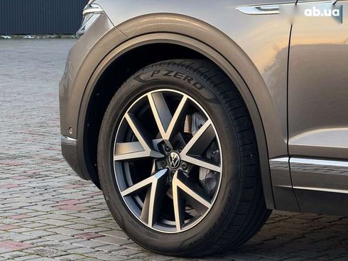 Volkswagen Touareg 2020 - фото 27