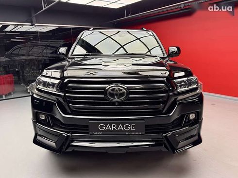 Toyota Land Cruiser 2018 - фото 2