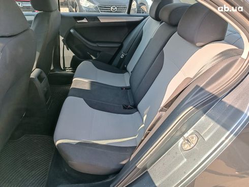 Volkswagen Jetta 2017 серый - фото 13