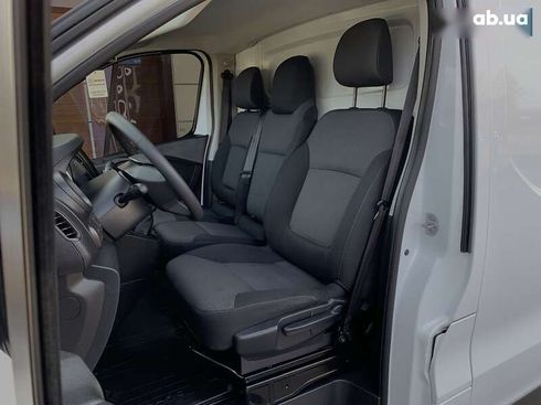 Renault Trafic 2021 - фото 27