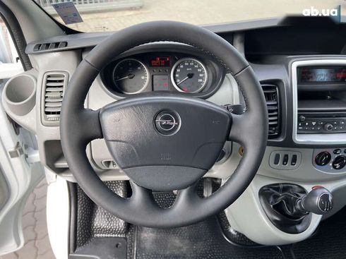 Opel Vivaro 2012 - фото 12