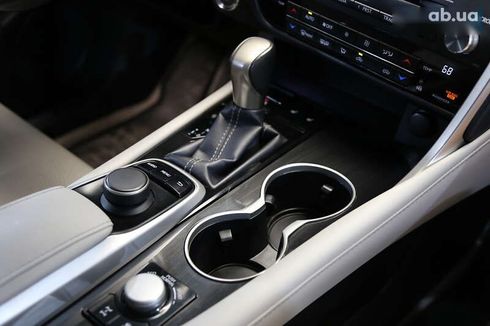 Lexus RX 2016 - фото 24