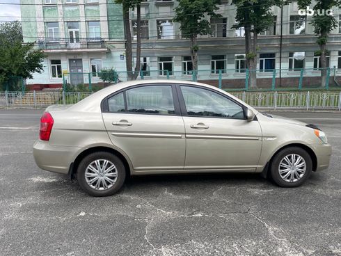 Hyundai Accent 2007 бежевый - фото 6