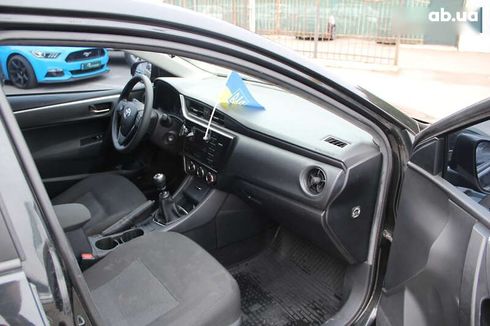 Toyota Corolla 2017 - фото 15