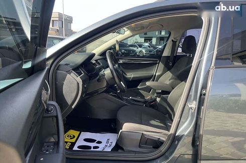 Skoda Octavia 2018 - фото 13