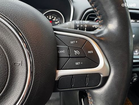 Jeep Compass 2017 черный - фото 16