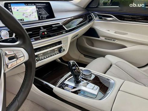 BMW 7 серия 2016 - фото 24