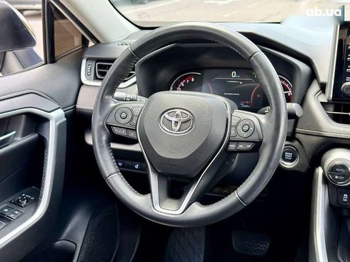 Toyota RAV4 2019 - фото 29