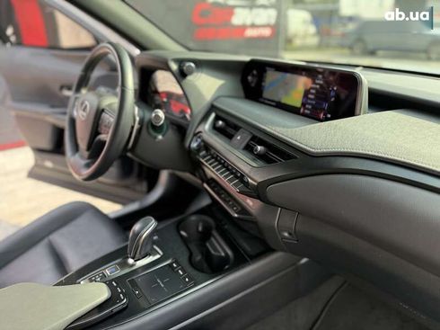 Lexus UX 2020 - фото 27