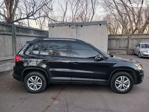 Volkswagen Tiguan 2016 черный - фото 4