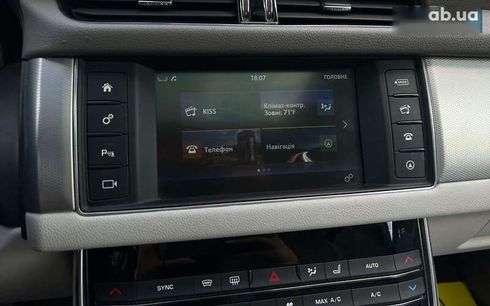 Jaguar XF 2016 - фото 19