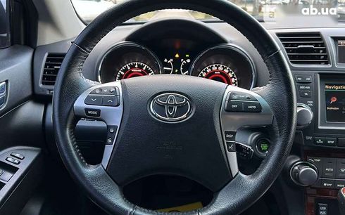 Toyota Highlander 2011 - фото 17