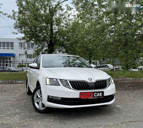 Skoda Octavia 2018 - фото 10