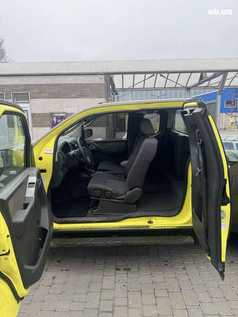 Nissan Navara 2007 зеленый - фото 7