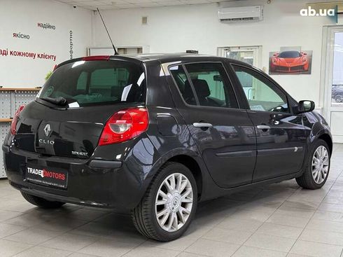 Renault Clio 2007 - фото 14