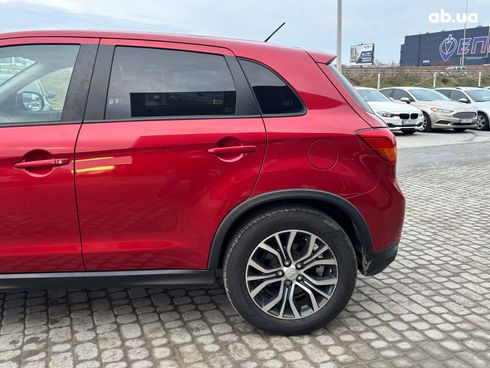 Mitsubishi Outlander 2016 красный - фото 4