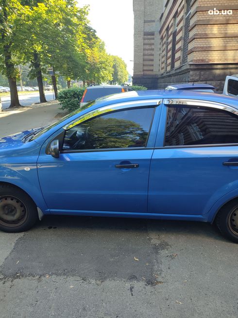 Chevrolet Aveo 2011 синий - фото 4