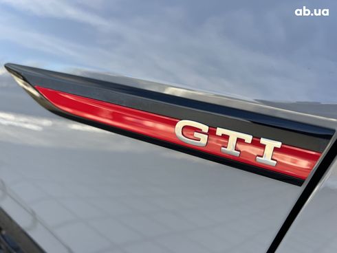 Volkswagen Golf GTI 2023 - фото 22
