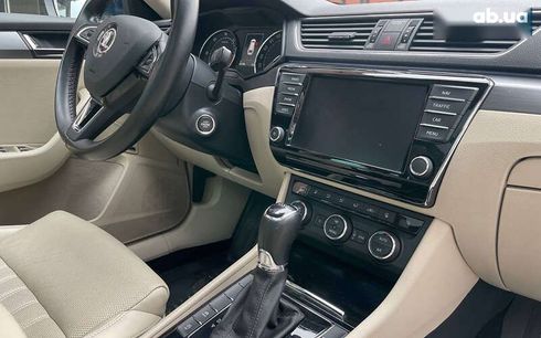 Skoda Superb 2016 - фото 15