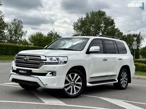 Toyota Land Cruiser 2017 - фото 6