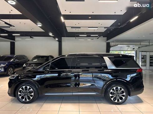 Kia Carnival 2021 - фото 8
