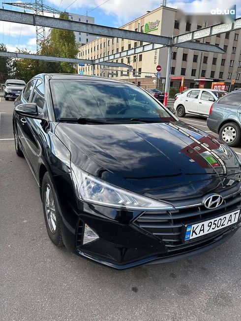 Hyundai Elantra 2020 - фото 4