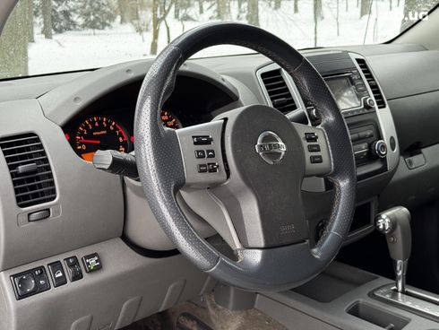 Nissan Frontier 2017 синий - фото 13